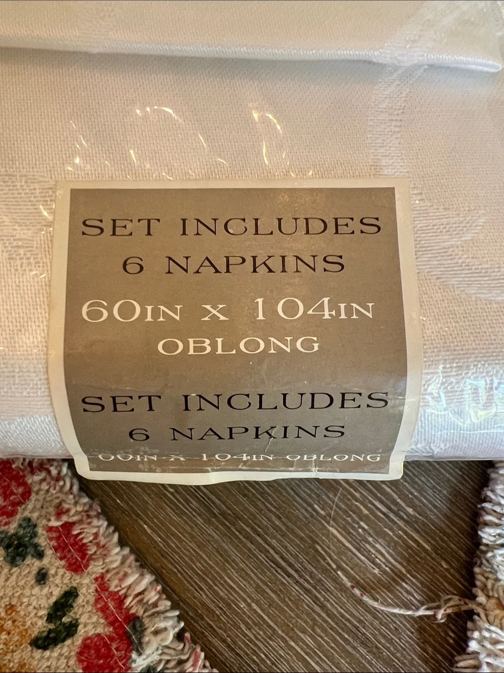 Vintage 60x104 oblong Iron Work Scroll Damask White Tablecloth & 6 Napkin Set.